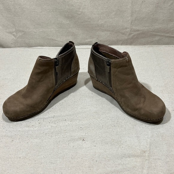 Dansko Susan Women's Brown Leather Wedge Ankle Boots Side Zip Size EU 37 USA 6.5 - Picture 6 of 9